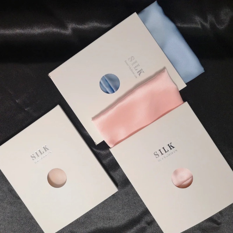 Luxury Skincare Gifts - كيس وسادة من حرير التوت 100%